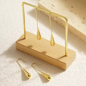 Alternative view of ARETES LARGOS DE GOTA EN ACERO INOXIDABLE DE TITANIO