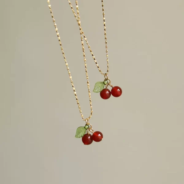 COLLAR "CHERRY" EN ACERO INOXIDABLE Y CHAPADO EN ORO DE 18K - Imagen 2