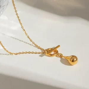 Collar"Gota" en Acero Inoxidable Y Chapado en Oro de 18K