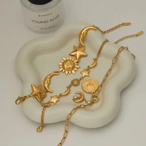 Alternative view of BRAZALETE "ARTEMISA" EN ACERO INOXIDABLE Y CHAPADO EN ORO DE 18K