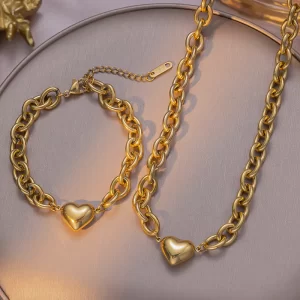 Alternative view of COLLAR "TRUE LOVE" EN ACERO INOXIDABLE DORADO