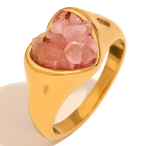 Anillo “Pink Heart”con Cuarzo Rosa en Acero Inoxidable y Chapado en Oro de 18K