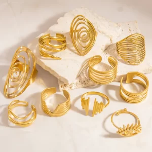 Alternative view of Anillo "Desert Waves" en Acero Inoxidable de Titanio