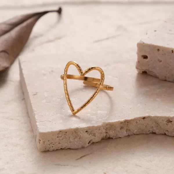 Anillo "Coeur" en Acero Inoxidable y Enchapado en Oro de 18K