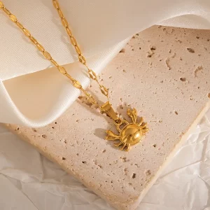 Collar "Crab" en Acero Inoxidable Dorado