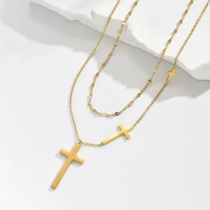 Alternative view of Collar "Tres Cruces" en Acero Inoxidable Dorado