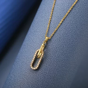 Collar "Paper Clip" con Zirconia en Acero Inoxidable y Chapado en Oro de 18K