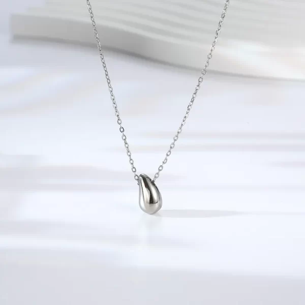 Collar "Mini Drop" en Color Plata de Acero Inoxidable y Chapado en Oro de 18K