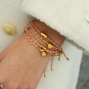 Alternative view of Pulsera de Hilo con Dije de Corazón en Acero Inoxidable y Chapado en Oro de 18K