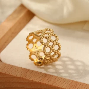 Anillo "Panal" en Acero Inoxidable Dorado