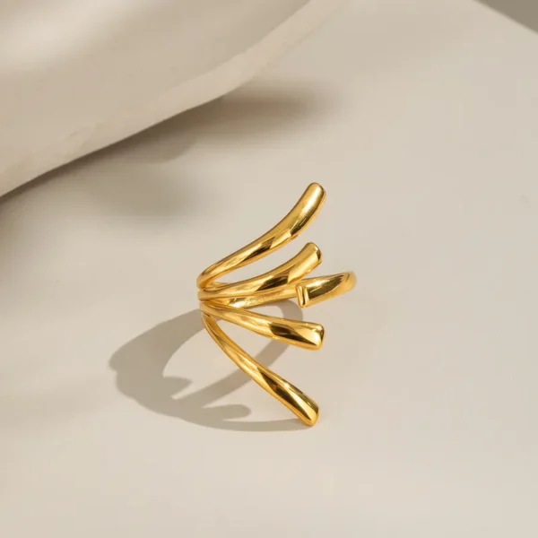 Anillo "Viento" en Acero Inoxidable y Chapado en Oro de 18K