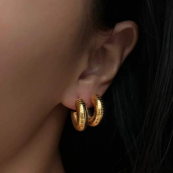 Arracadas "Romanas"en Acero Inoxidable y Chapado en Oro de 18K