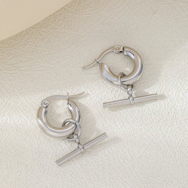 Aretes "Suspendidos" en Color Plata de Acero Inoxidable y Chapado en Oro de 18K