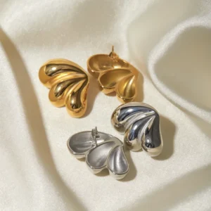 Alternative view of Aretes "Clouds" en Acero Inoxidable Dorado