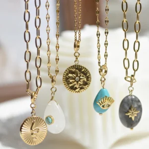 Alternative view of Charm "Glowing Star"en Acero Inoxidable Dorado con Broche de Langosta
