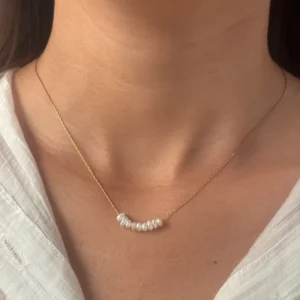 Collar "Bridge of Pearls" con Perlas de Agua Dulce de Acero Inoxidable y Chapado en Oro de 18K