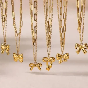 Alternative view of Collar "Moño"con doble cadena en Acero Inoxidable Dorado