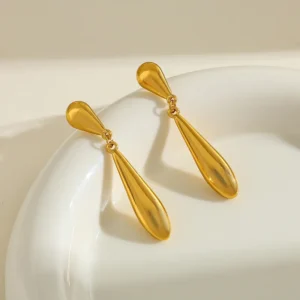Alternative view of Set de Collar y Aretes "Drops" en Acero Inoxidable y Chapado en Oro de 18K