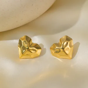 Aretes "Robot Heart" en Acero Inoxidable Dorado
