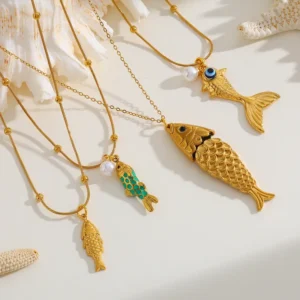 Alternative view of Collar "Catch" en Acero Inoxidable y Chapado en Oro de 18k