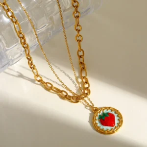 Alternative view of Collar de Doble Cadena "Strawberry Dream" en Acero Inoxidable y Chapado en Oro de 18K