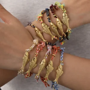 Alternative view of Pulsera "Fish on a String"en Acero Inoxidable y Chapado en Oro de 18K-Rosa