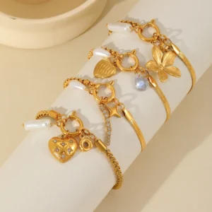 Alternative view of Pulsera "Jewelled Heart"en Acero Inoxidable y Chapado en Oro de 18K