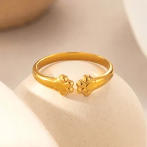 Anillo"Pawns"en Acero Inoxidable Dorado