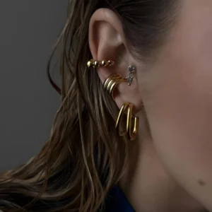 Alternative view of Arracadas "Dobles" en Acero inoxidable y Chapado en Oro de 18K