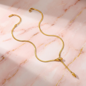 Collar "Ofiuco" en Color Dorado de Acero Inoxidable y Chapado en Oro