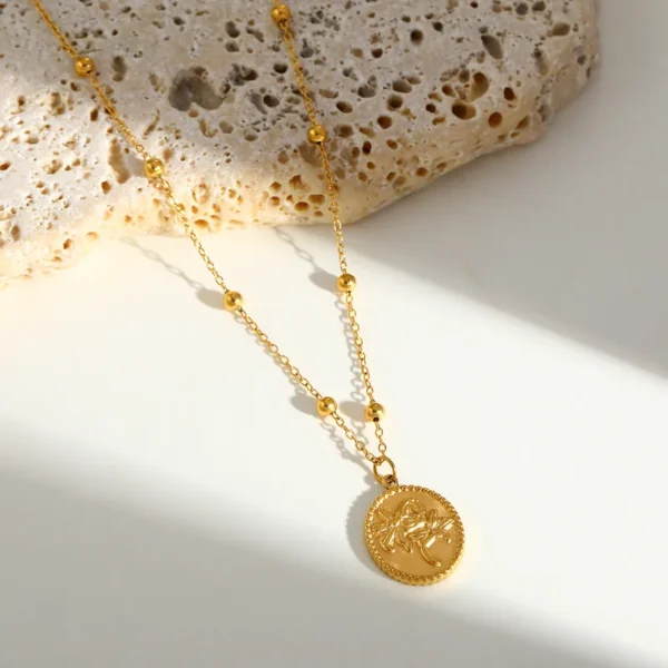 Aretes "Cusco"con Turquesa (Piedra Natural) En Acero Inoxidable Y Chapado En Oro De 18K - The