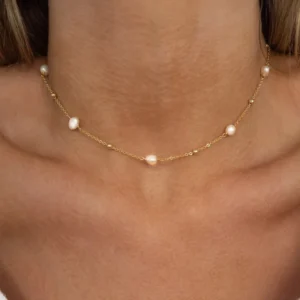 Colar "Nereida"con Perla Naturales en Acero Inoxidable y Chapado en Oro de 18K