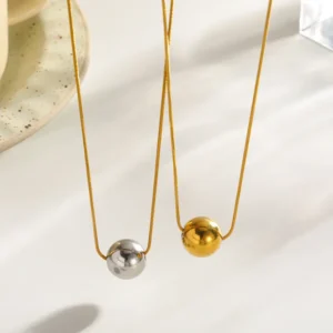 Alternative view of Collar "Wrecking Ball" Plata en Acero Inoxidable y Chapado en Oro de 18K