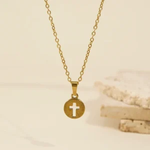 Alternative view of Medallón "Cruz" en Acero Inoxidable Dorado