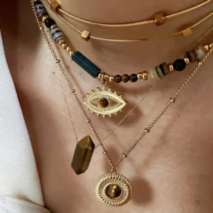 Alternative view of Collar "Péndulo"con Ojo de Tigre(Piedra Natural)en Acero Inoxidable y Chapado en Oro de 18K