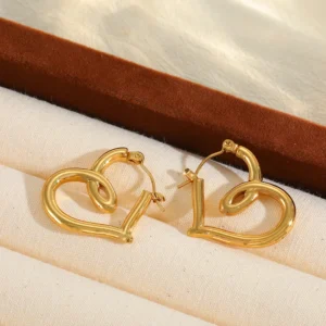 Arracadas "Love" en Acero Inoxidable