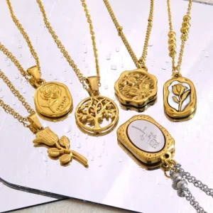 Alternative view of Collar "Rose" en Acero Inoxidable y Chapado en Oro de 18K