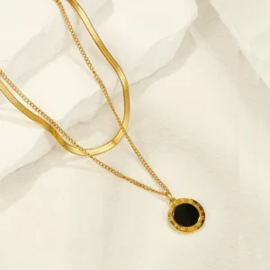 Alternative view of Collar de Doble Cadena "Time" en Acero Inoxidable Dorado