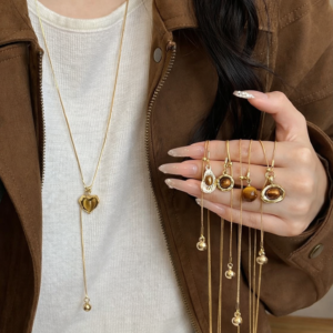 Alternative view of Collar "Office Chic" en Acero Inoxidable y Ojo de Tigre (Piedra Natural)