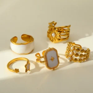 Alternative view of Anillo "Pearl Odette" en Acero Inoxidable y Chapado en Oro de 18K