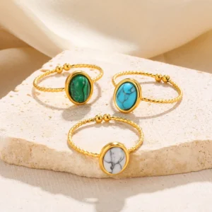 Alternative view of Anillo Solitario Turquesa en Acero Inoxidable y Chapado en Oro de 18K