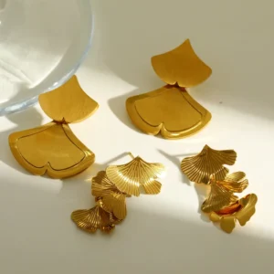 Alternative view of Aretes "Oriental" en Acero Inoxidable y Chapado en Oro de 18K