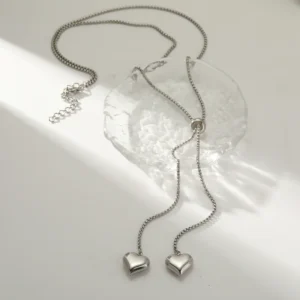Alternative view of Collar "Doble Corazón" en Acero Inoxidable y Chapado en Oro Blanco de 18K