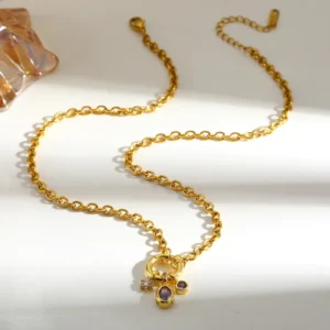 Collar "Lucent Púrpura" Con Zirconia en Acero Inoxidable y Chapado en Oro de 18K