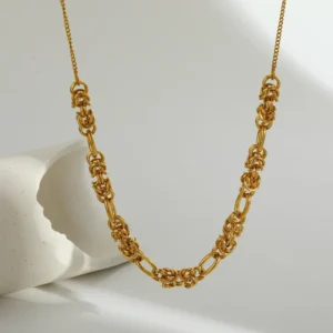 Collar "Knots" en Acero Inoxidable y Chapado en Oro de 18K