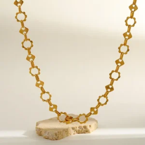 Collar "Engrane" en Acero Inoxidable y Chapado en Oro de 18K