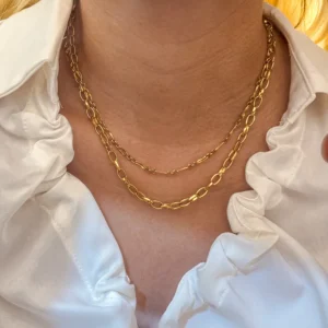 Alternative view of Collar de Cadena Doble "Amalia" en Acero Inoxidable y Chapado en Oro de 18K