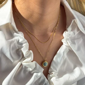 Alternative view of Collar "Sea Foam"con Amazonita(Piedra Natural) en Acero Inoxidable y Chapado en Oro de 18K