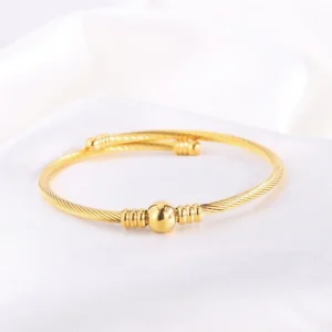 Alternative view of Brazalete "Ball" en Acero Inoxidable y Chapado en Oro de 18K