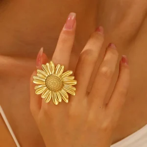 Anillo Statement "Sunflower" en Acero Inoxidable Dorado